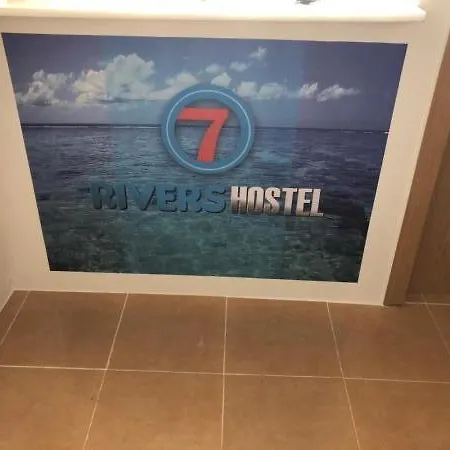 Vandrarhem 7 Rivers *